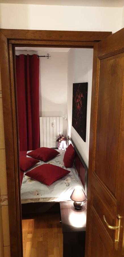 Emma Apartament 锡纳亚 外观 照片